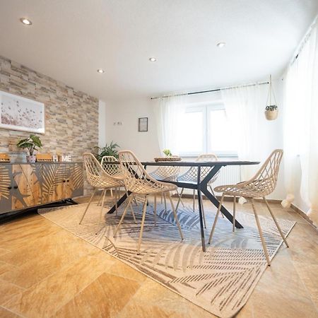 -Stadthaus Ida- Mit Grosser Dachterasse, Am Schlosspark, Luftkurort Kisslegg, Boxspringbetten, Kaffeevollautomat, Smarttv, Familienfreundlich, Grosszuegig, Zentral Exterior foto